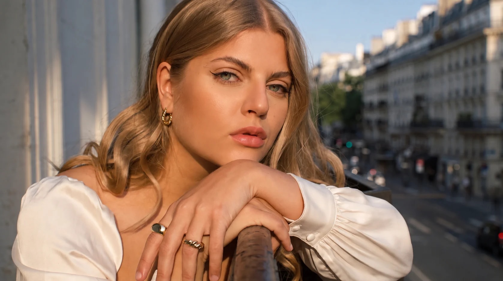 STATEMENT DESIGNS SHAPED FOR A DISTINCTLY CURRENT MOOD